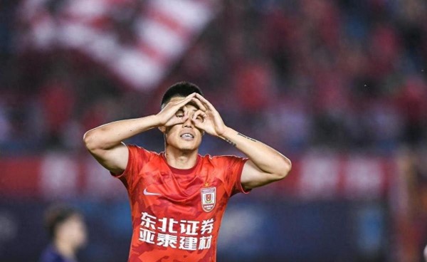 转会传闻汇总：陶强龙去上海，阿齐兹来浙江？天津、三镇变动大