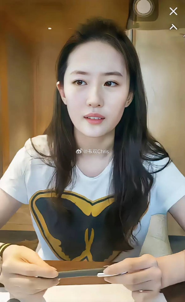 刘亦菲直播“意外”关美颜，真实之美震撼全网！