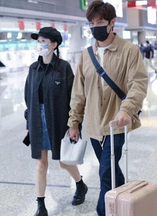 陈乔恩穿搭术：低调彰显独特气质