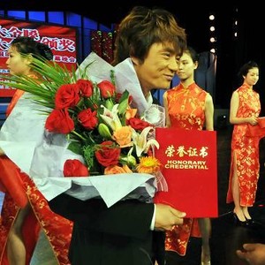 黄格选家乡获大奖 透露下半年新动向