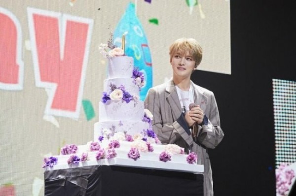 金在中33岁生日派对