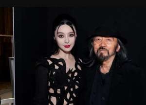 美女打唇钉(范冰冰在国外彻底放飞自我唇钉鼻环鼻梁钉全用上,暗黑女王好绝)