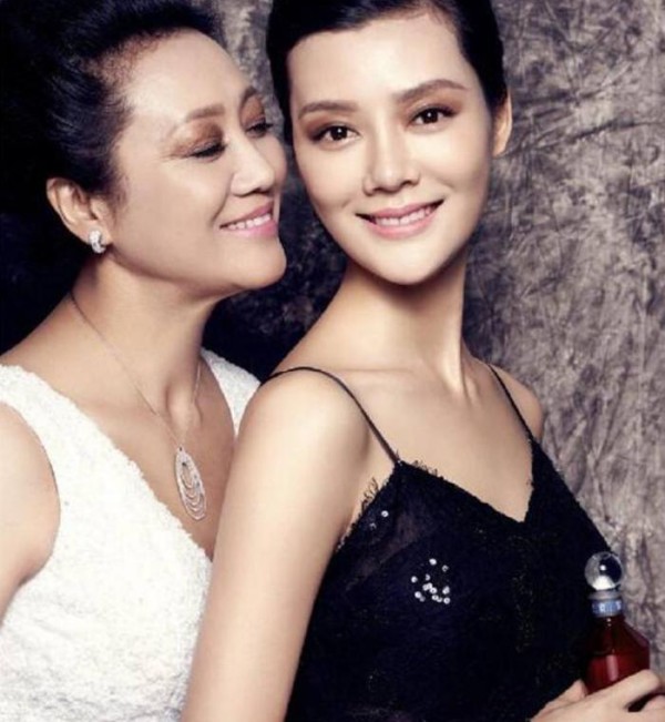 清点娱乐界暗藏太深的血缘关系，一般人认不只出2对