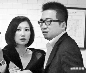 名模洪晓蕾老公偷情贵妇4年婚姻屡遭家暴(图)