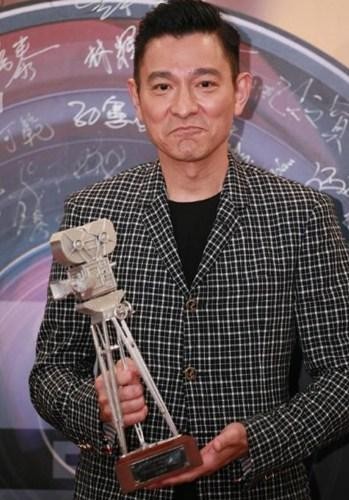 范冰冰颜值逆天，刘德华魅力不减，男神女神再同框惊艳众人