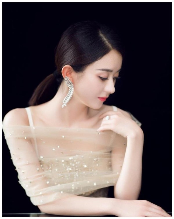 娱乐圈追星典范：如今成一线明星，热度比偶像还高
