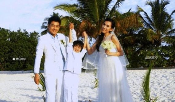 盘点儿女在自己婚礼上当花童的10对明星夫妻: 最后两对让人感动