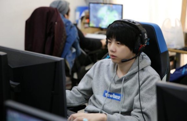 DOTA2：AME等于25个666，国内外选手身价差距让人惊讶
