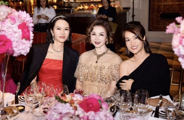 广州女首富办豪华生日会，到场的都是香港名流，何猷君夫妇也在场