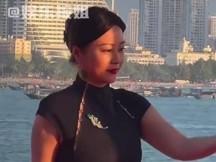 看到强大的女性守护晚辈,真是令人钦佩