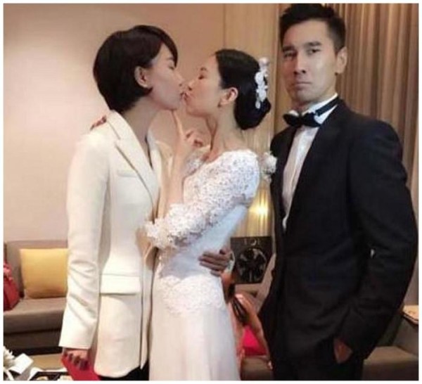 明星婚礼“亲吻”瞬间，图2甜到齁图4太重口，最后一张笑喷了！