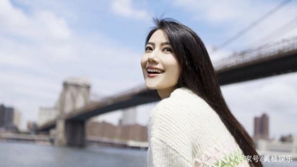 娱乐圈最具文艺气质的女星，郭碧婷长发迷人，而她被王思聪关注