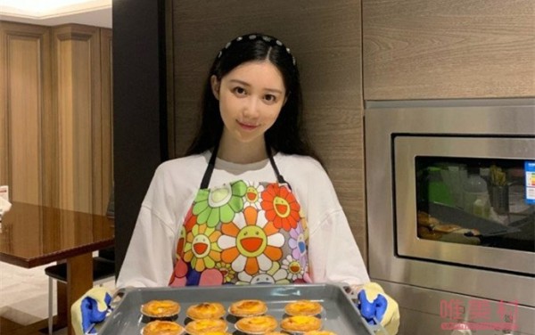 amy姐吴翊凤是谁 王思聪朋友圈说的amy姐资料背景及旗下艺人揭秘