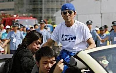 红了几十年明星是有道理的！竟然是他刘德华？