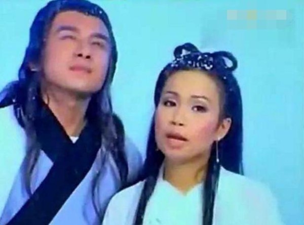 演过“小龙女”5位女星：只有图5在演小龙女，其他的都是在模仿