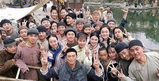 横店20万群众演员，卸下群演“光环“后，生存现状是怎样的呢？