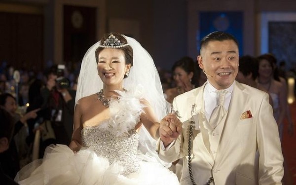 周立波婚礼宾客阵容超强大 黄晓明、李敖儿子、杨澜丈夫任伴郎