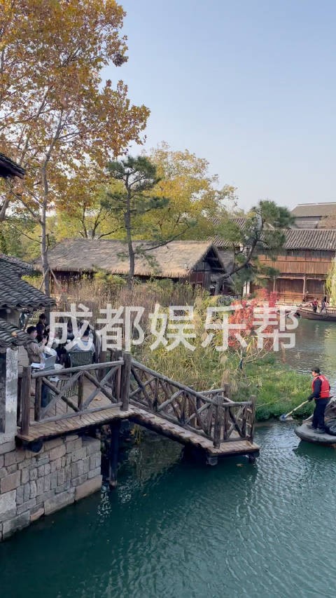 成都娱乐帮带你打探GQ盛典……