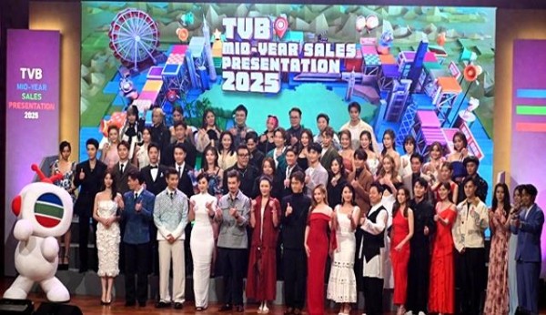 TVB小花竞争激烈，资源咖演技争议，谁能最终突出重围？