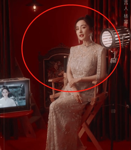 腾讯代言人拍摄花絮生图，肖战杨洋颜值能打，迪丽热巴的腿成焦点