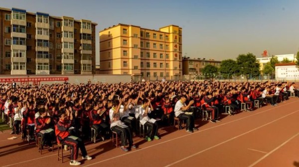 青果教育全国公益讲座学好数学三板斧太谷明星中学讲座现场.jpg