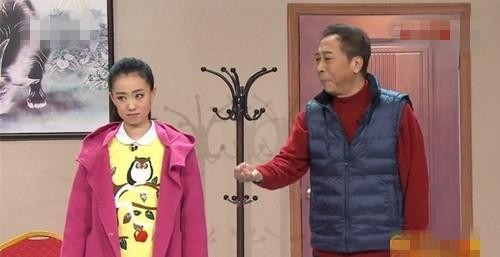 她与杨幂、袁姗姗为同窗好友，拥有颜值和美腿，却甘愿做助演