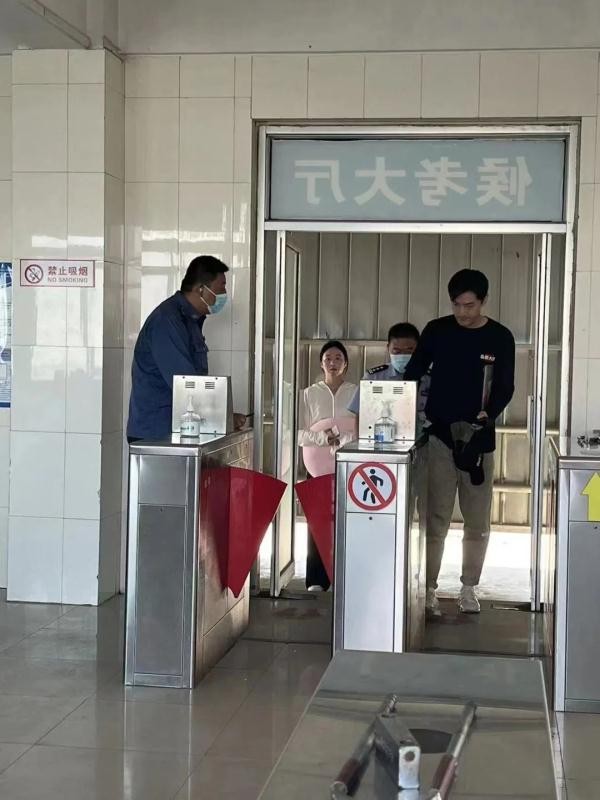胡歌现身合肥这里……