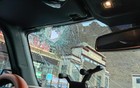 游客爆四车在珠峰景区被砸，警方回应“正在处理”