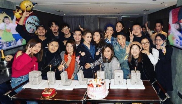 阿娇庆38岁生日与好友合影曝光 阿娇38岁生日会谁参加了？