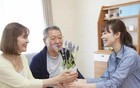 六旬大爷相亲要求“试婚”，大妈一个条件让他目瞪口呆！