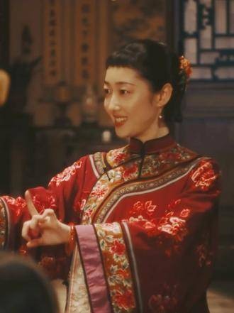 军痞子与人精夫妻联手,风尘中逆袭换豪宅