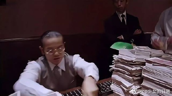 为何星爷要让冯小刚演流氓，看完这段终于懂了，演技绝了