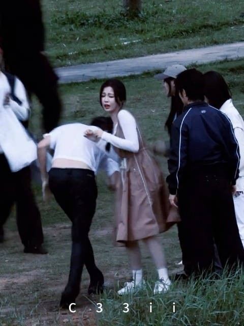 离开了这个虞书欣谁还逗我笑 一脸变脸