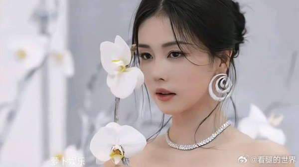 白鹿尖叫之夜两套造型,都好美呀