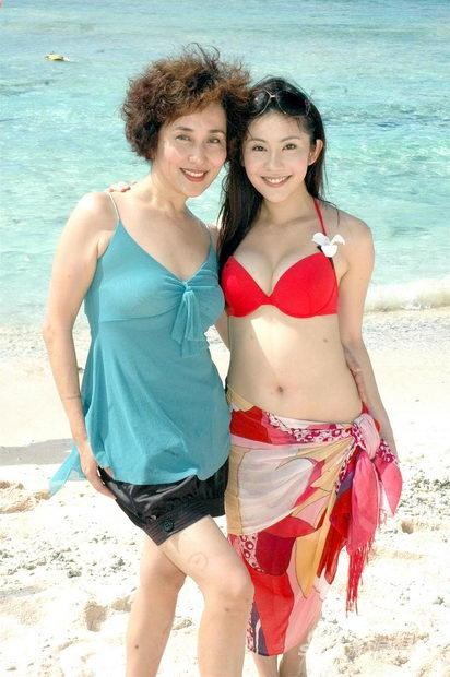 《巅峰时代》众女星泳装入境黄少祺艳福不浅