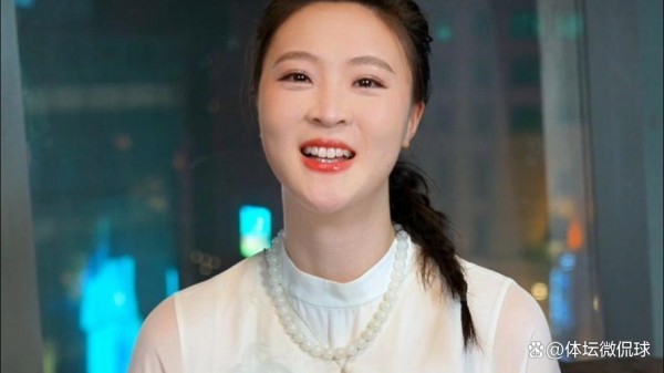 恭喜，中国女排最美队长惠若琪，获新荣誉，有望成女排引路人！