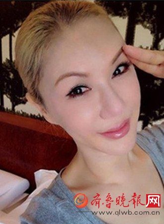 她是台湾版金星，12年变了7张脸…揭利菁变性前照片变性过程原因