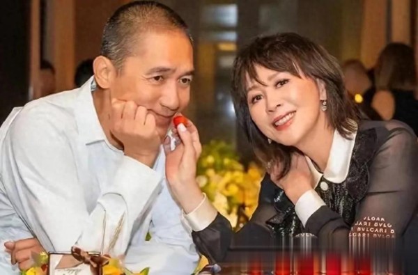 揭秘娱乐圈爱情，四对明星夫妇的非传统之路