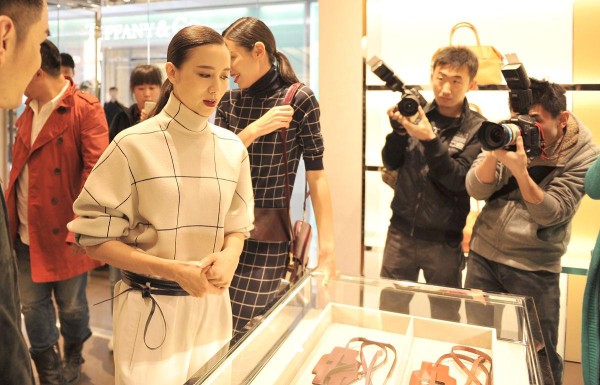 齐鹏鹏的职业身份解析：从演员到网红的跨界之路