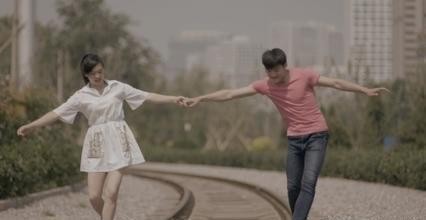 情人节：浪漫的爱情，岁月的见证！他们故事感动了无数人…