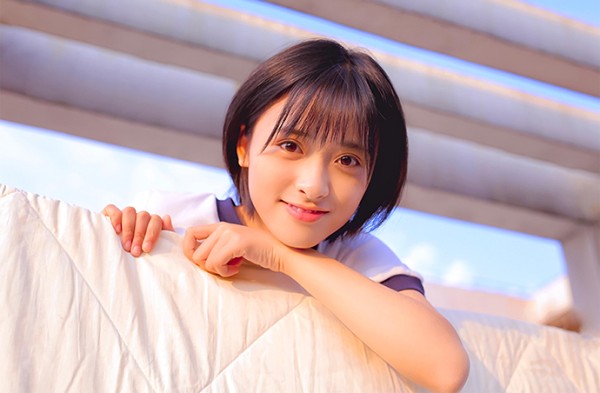 沈月拍摄《单纯的小美好》走红