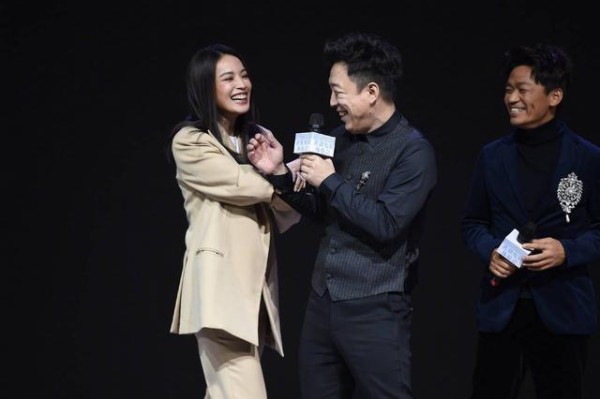 黄渤首次导演电影作品，电影名字尚未确定，沉浸式体验会已爆棚