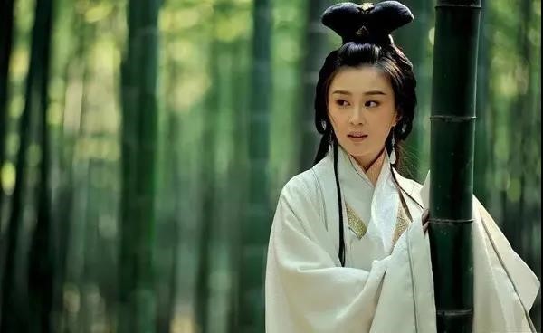 首任导演挑战悬疑片,刘竞:自我掌握演艺人生