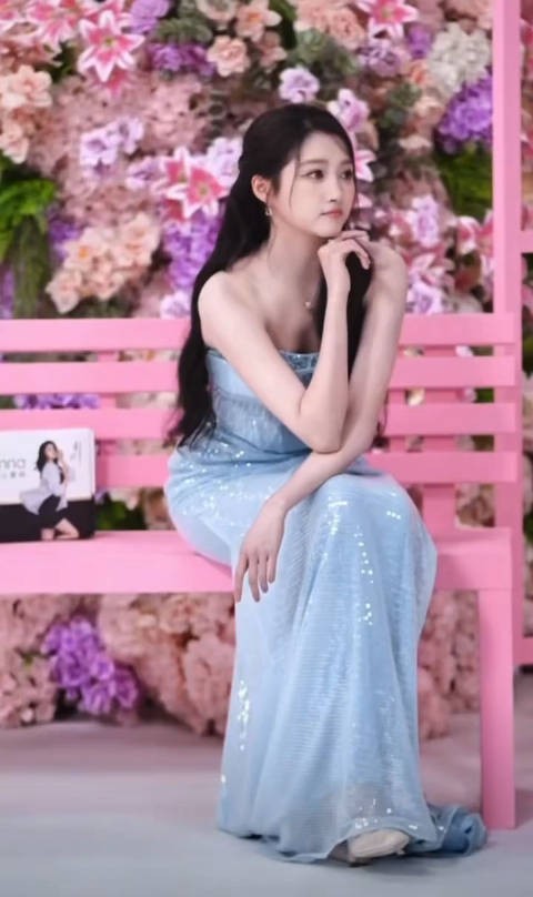 关晓彤终于找对了一次造型