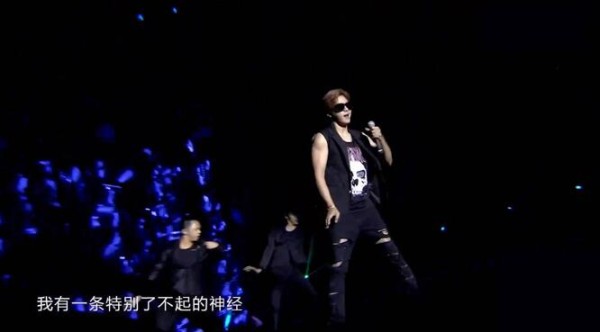 罗志祥尖叫之夜闪耀全场 《快男》团战斩获第一