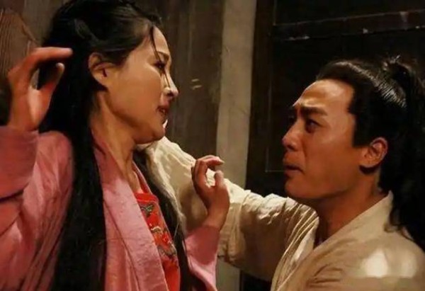 潘金莲宁可嫁武大郎，也不给财主做妾，后来为什么却变心了？