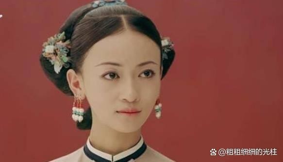 出门带6个助理30个保镖，被电视点名批评，她为何还是屡教不