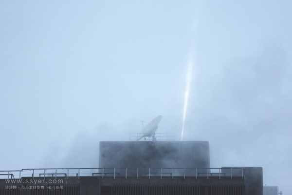 SpaceX公司一次发射数十颗卫星可能导致轨道交通堵塞