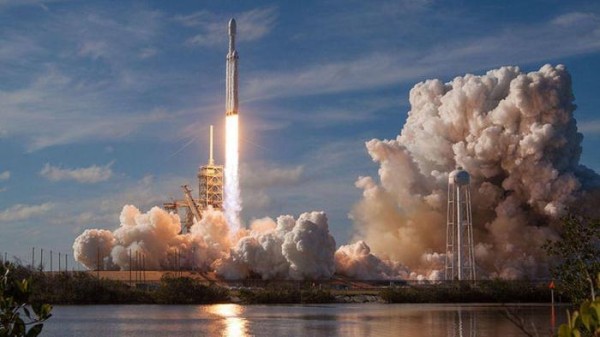 SpaceX的Starman完成了绕日飞行第一圈，那么，他以后还会回来吗