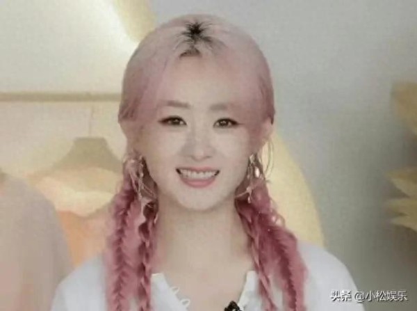 赵丽颖飙脏话后形象崩塌，央视发文批评，还被网友扒出双标言论